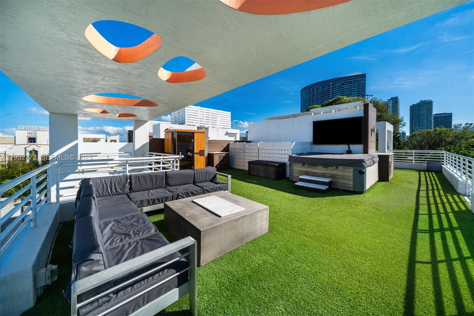 455 NE 39th St #202 Miami, FL 33137