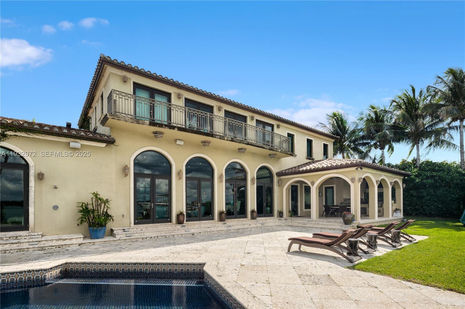 10330 W Broadview Dr Bay Harbor Islands, FL 33154