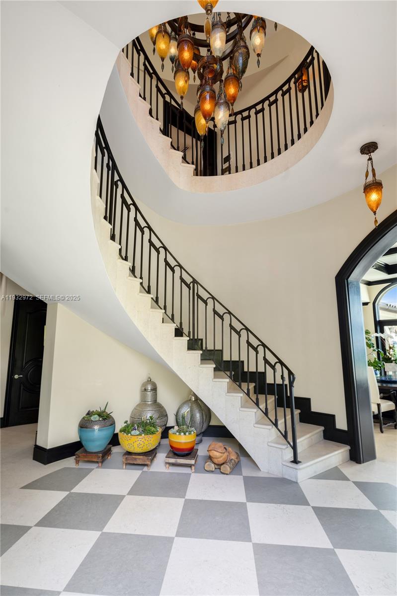 10330 W Broadview Dr Bay Harbor Islands, FL 33154