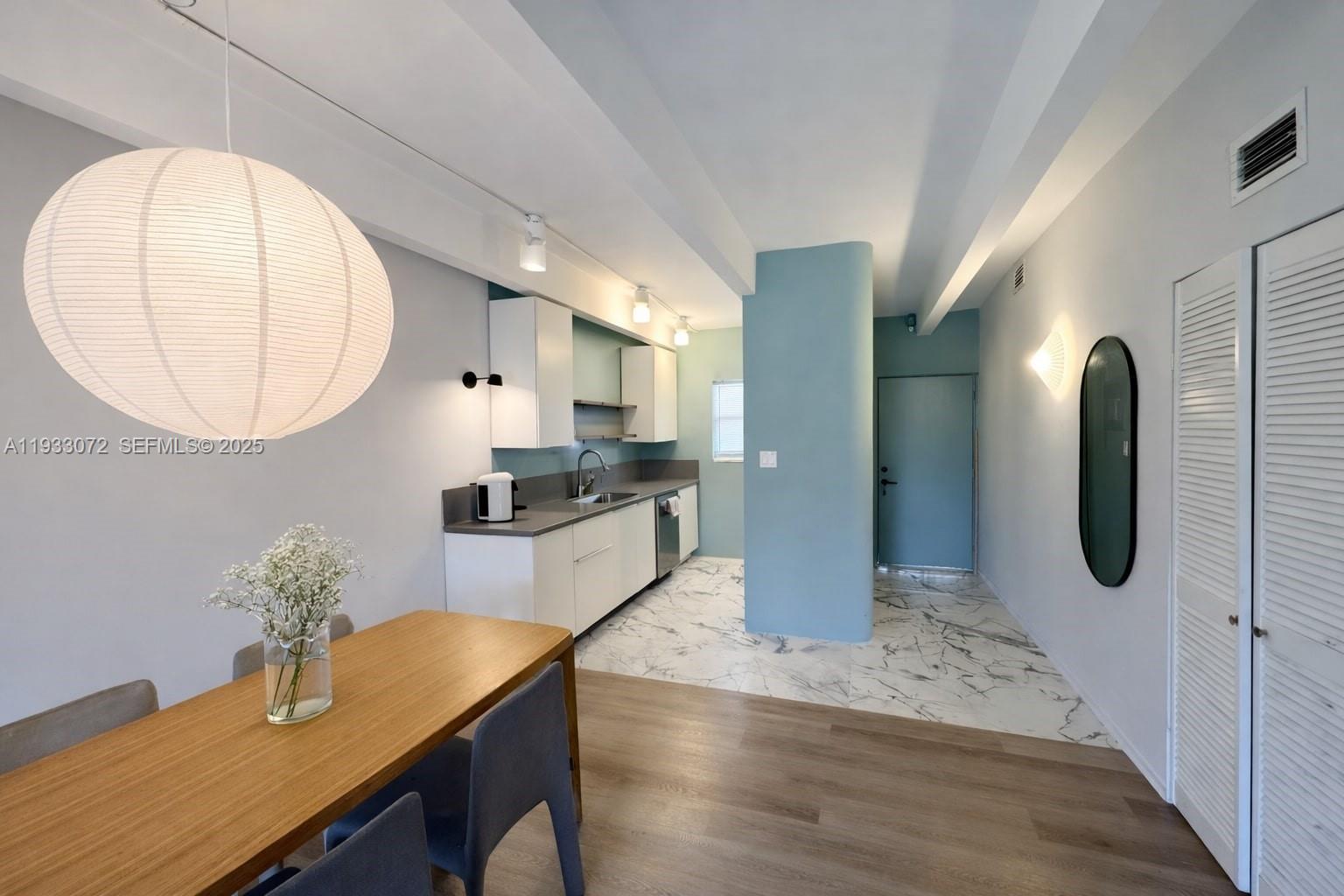 1840 Jefferson Ave #302