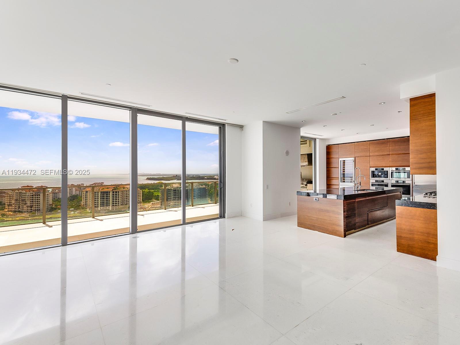 image Apogee South Beach1