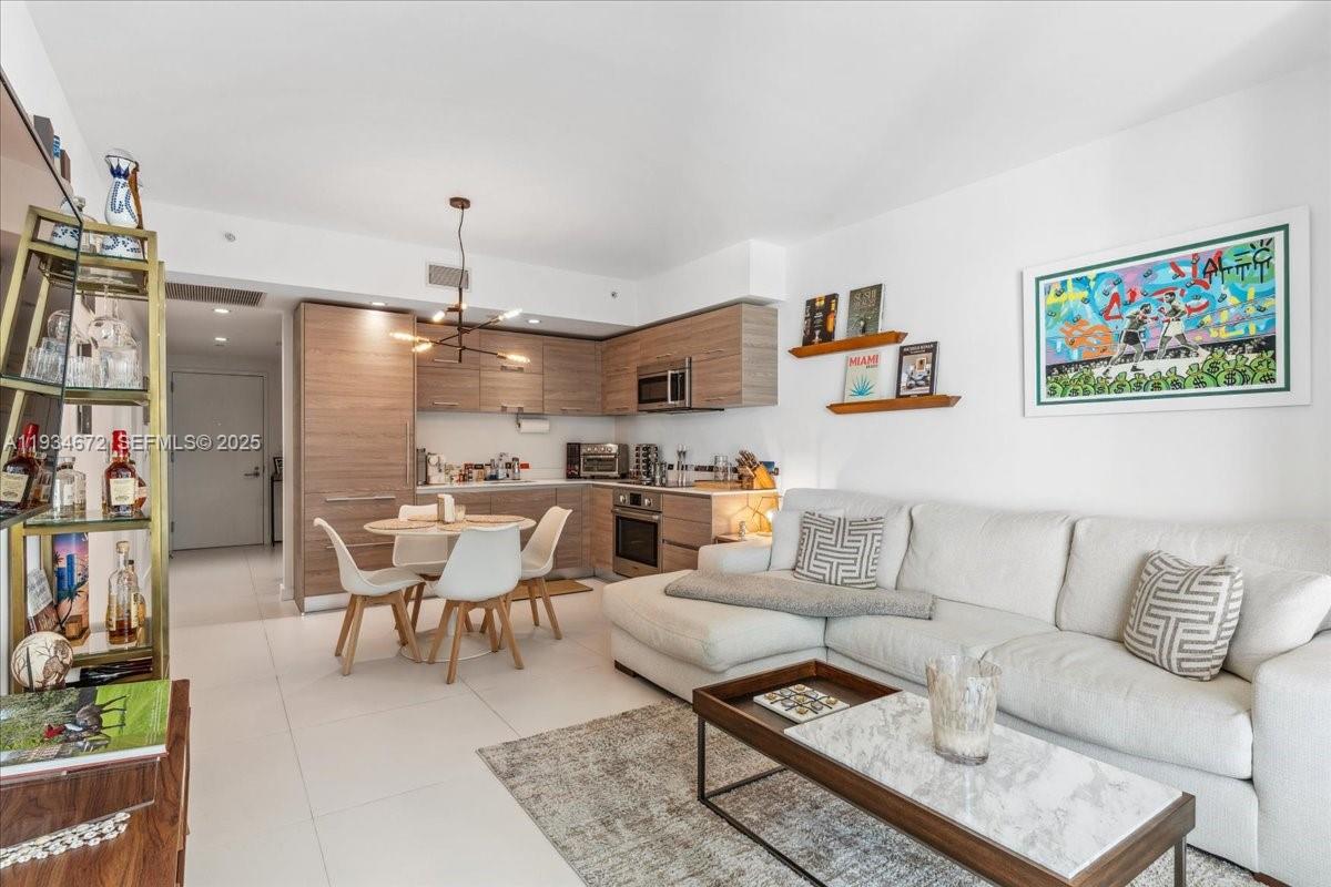 1300 S Miami Ave #3008