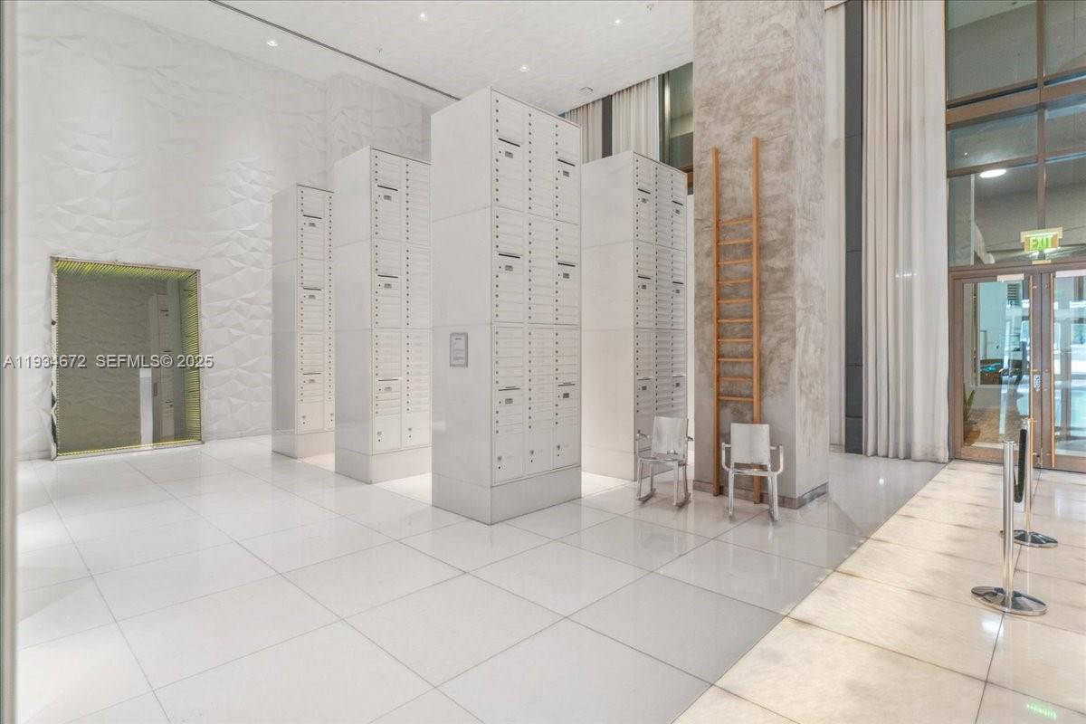 image Dua Miami (SLS Brickell)23