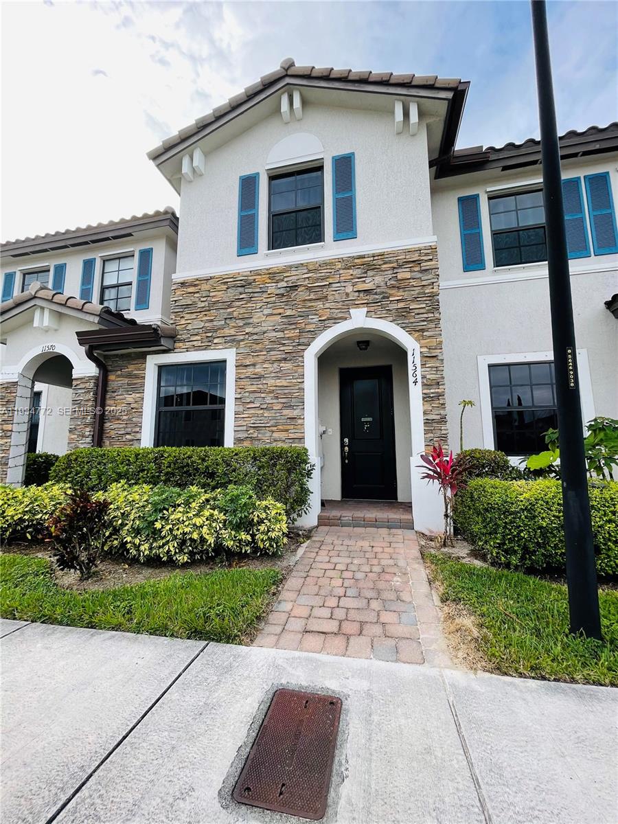 11564 SW 151st Ave #11564