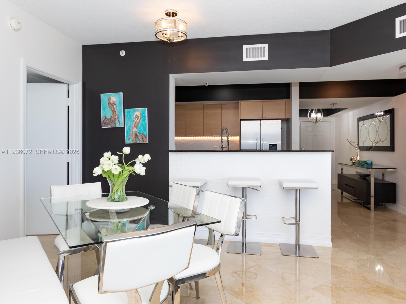 image La Perla Condominium10