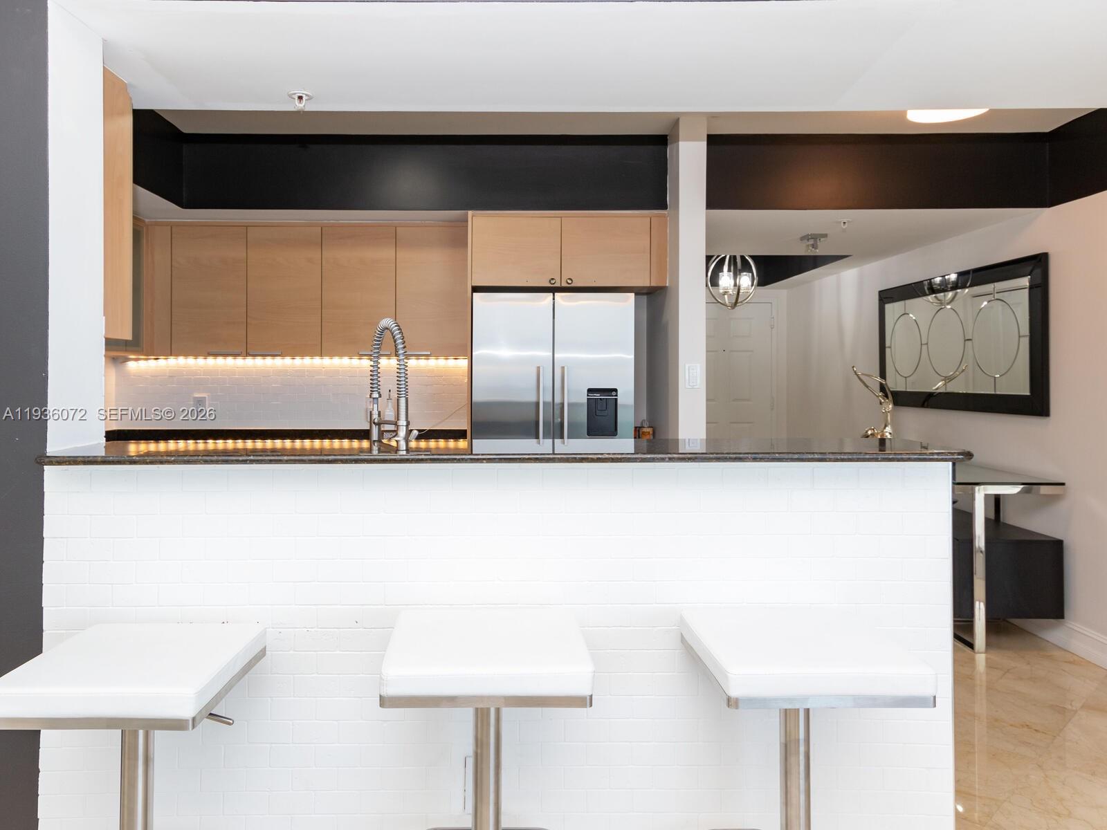 image La Perla Condominium11