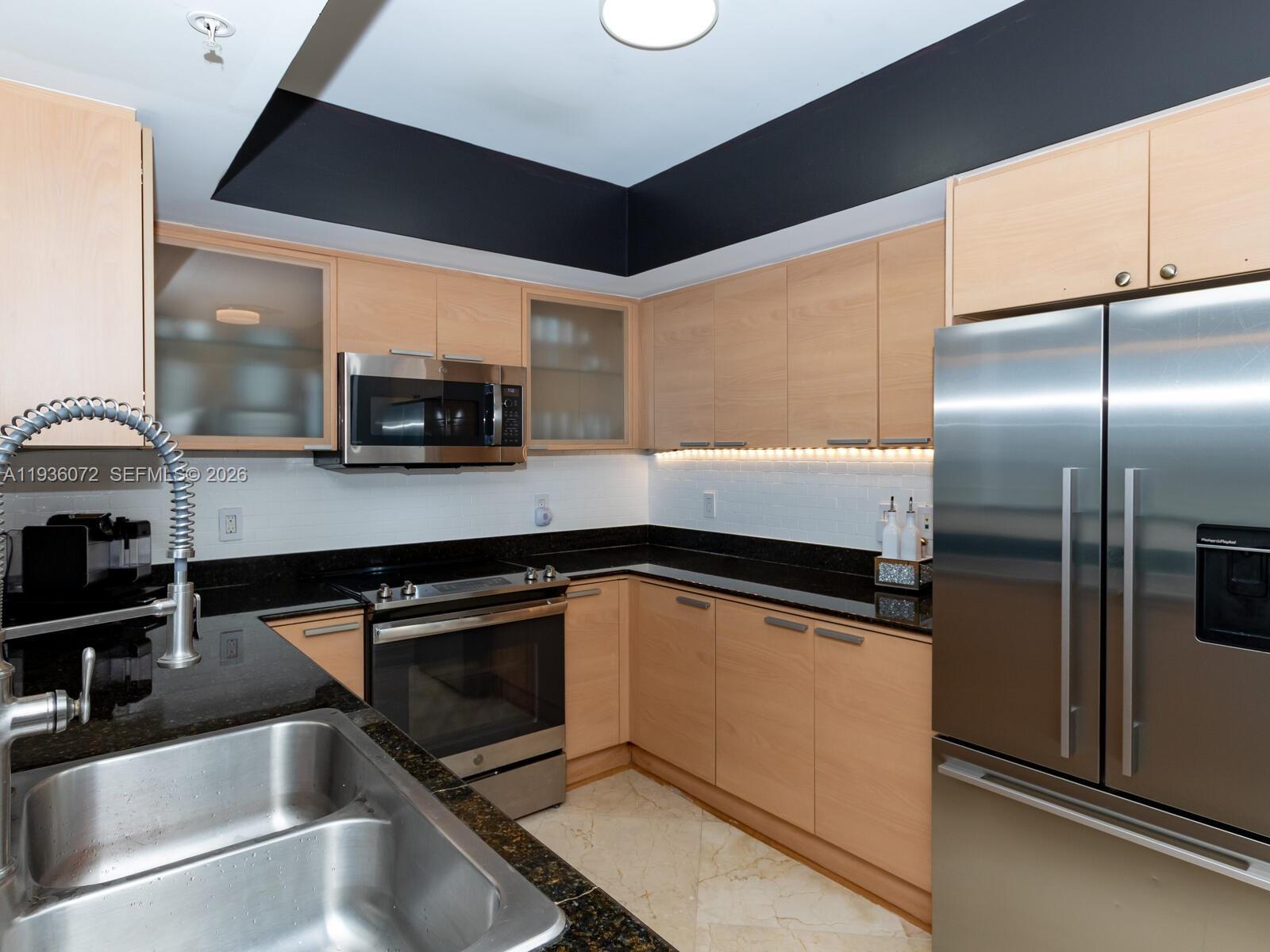 image La Perla Condominium12