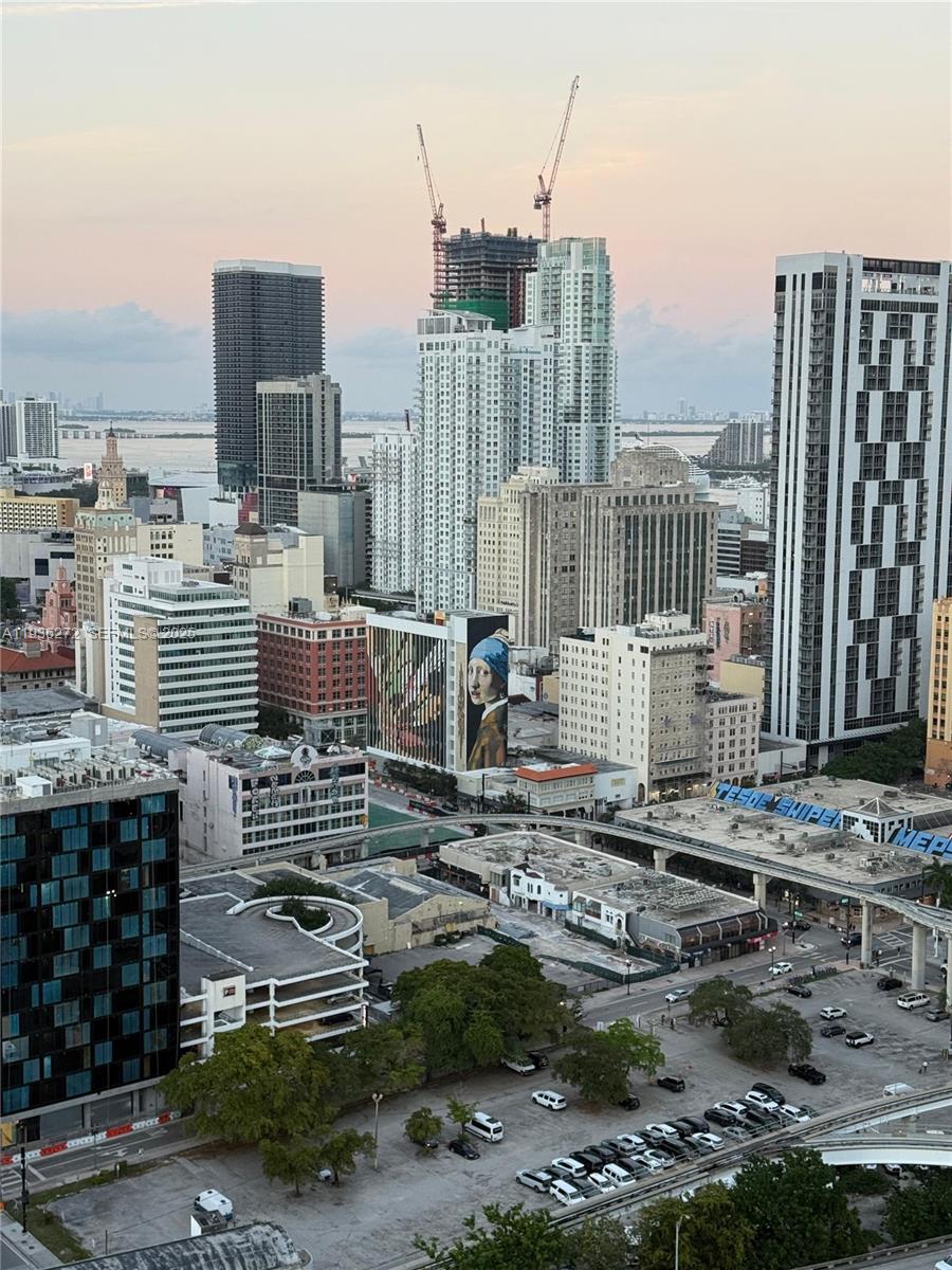 350 S Miami Ave #3307 Miami, FL 33130