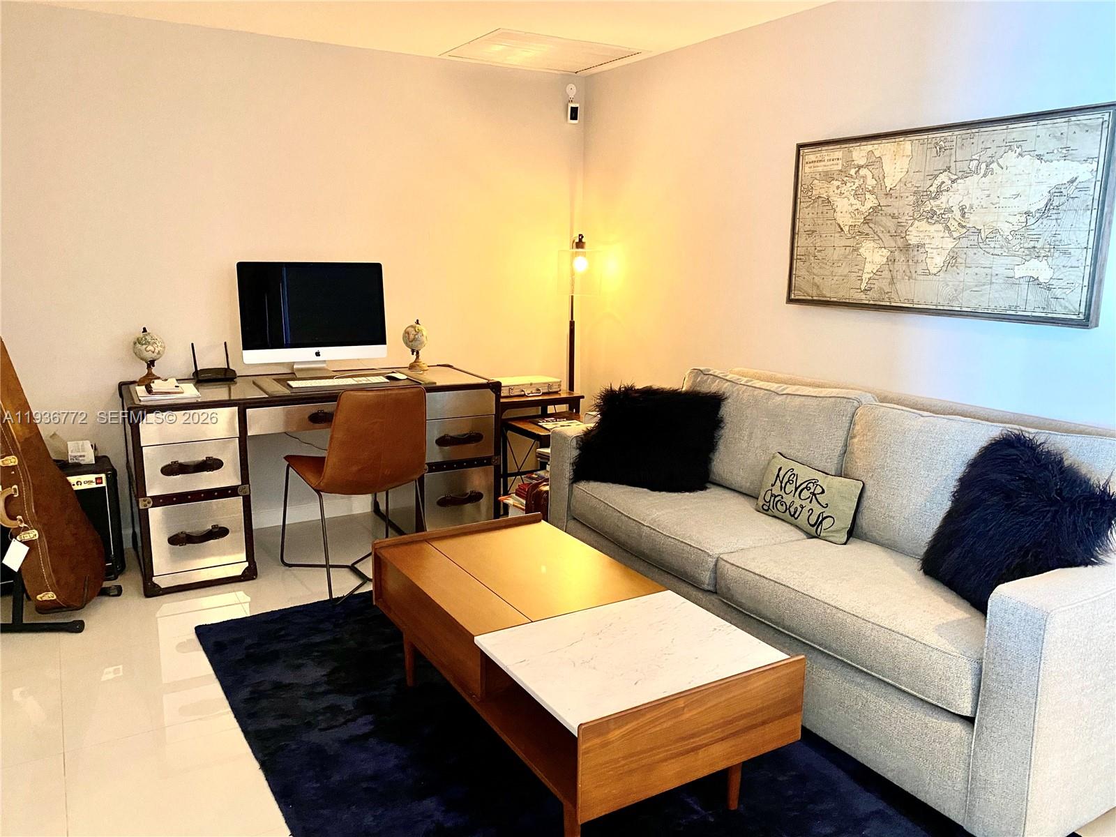 image Icon Brickell II18