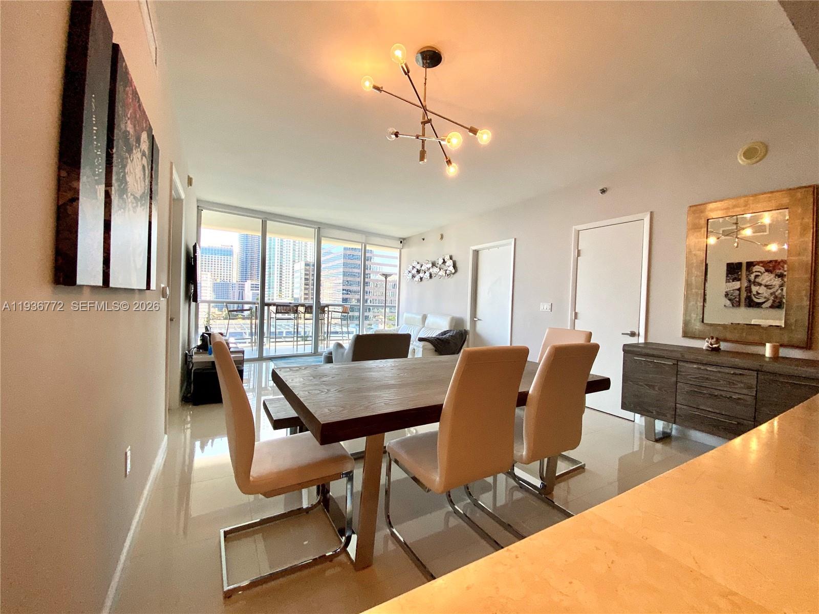 image Icon Brickell II2