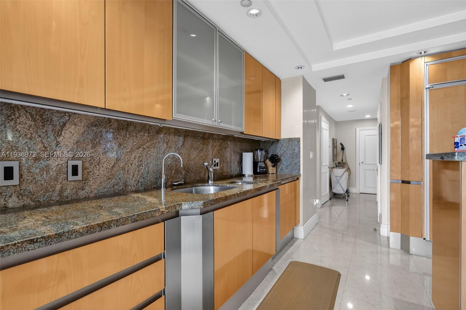 2600 Island Blvd #3006 Aventura, FL 33160