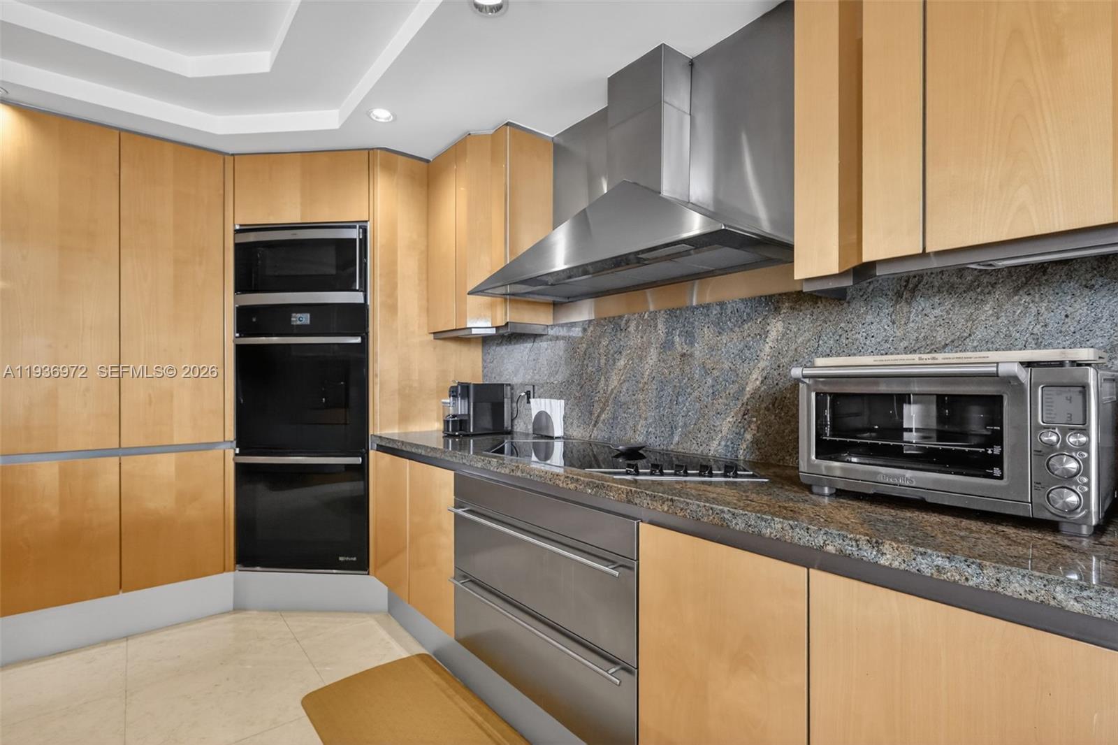 2600 Island Blvd #3006 Aventura, FL 33160