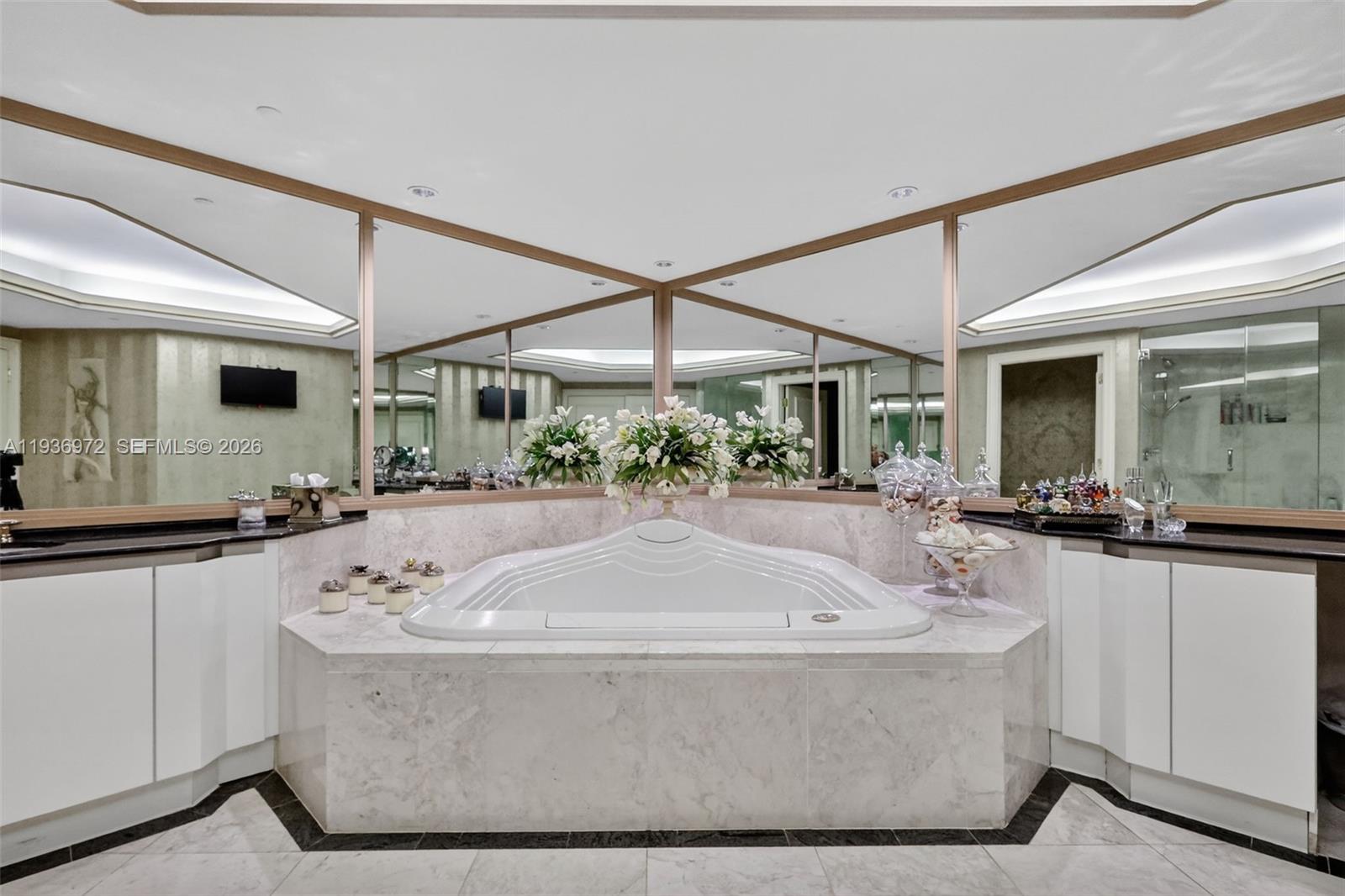 2600 Island Blvd #3006 Aventura, FL 33160