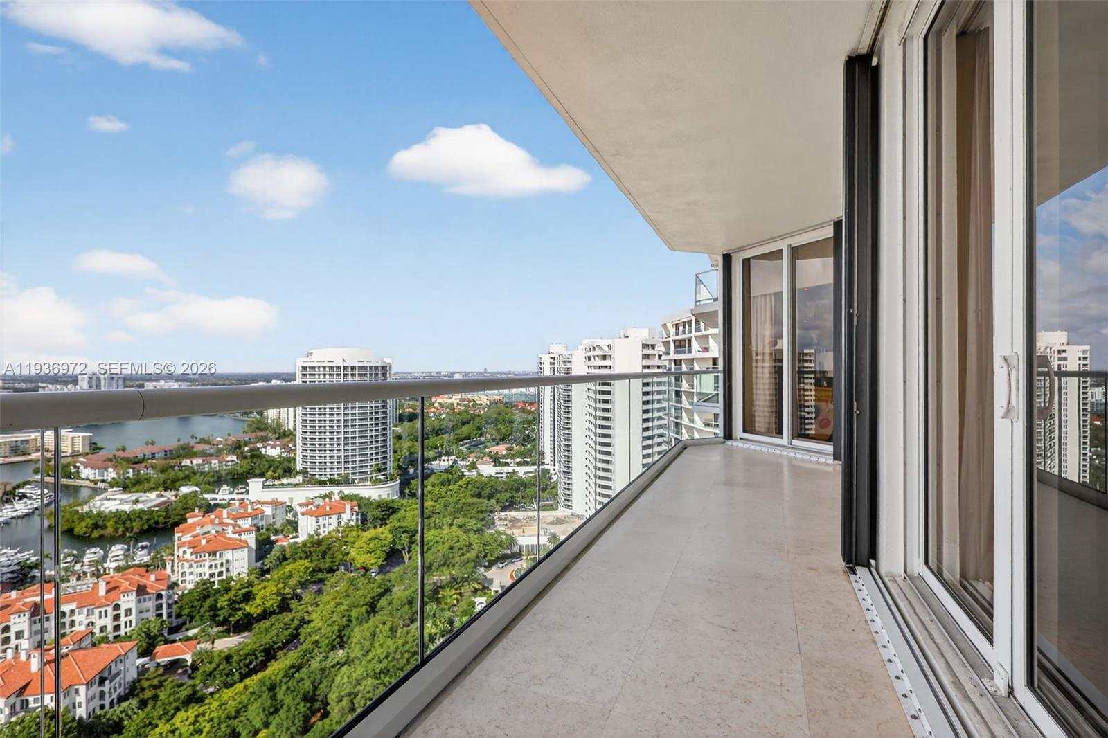 2600 Island Blvd #3006 Aventura, FL 33160