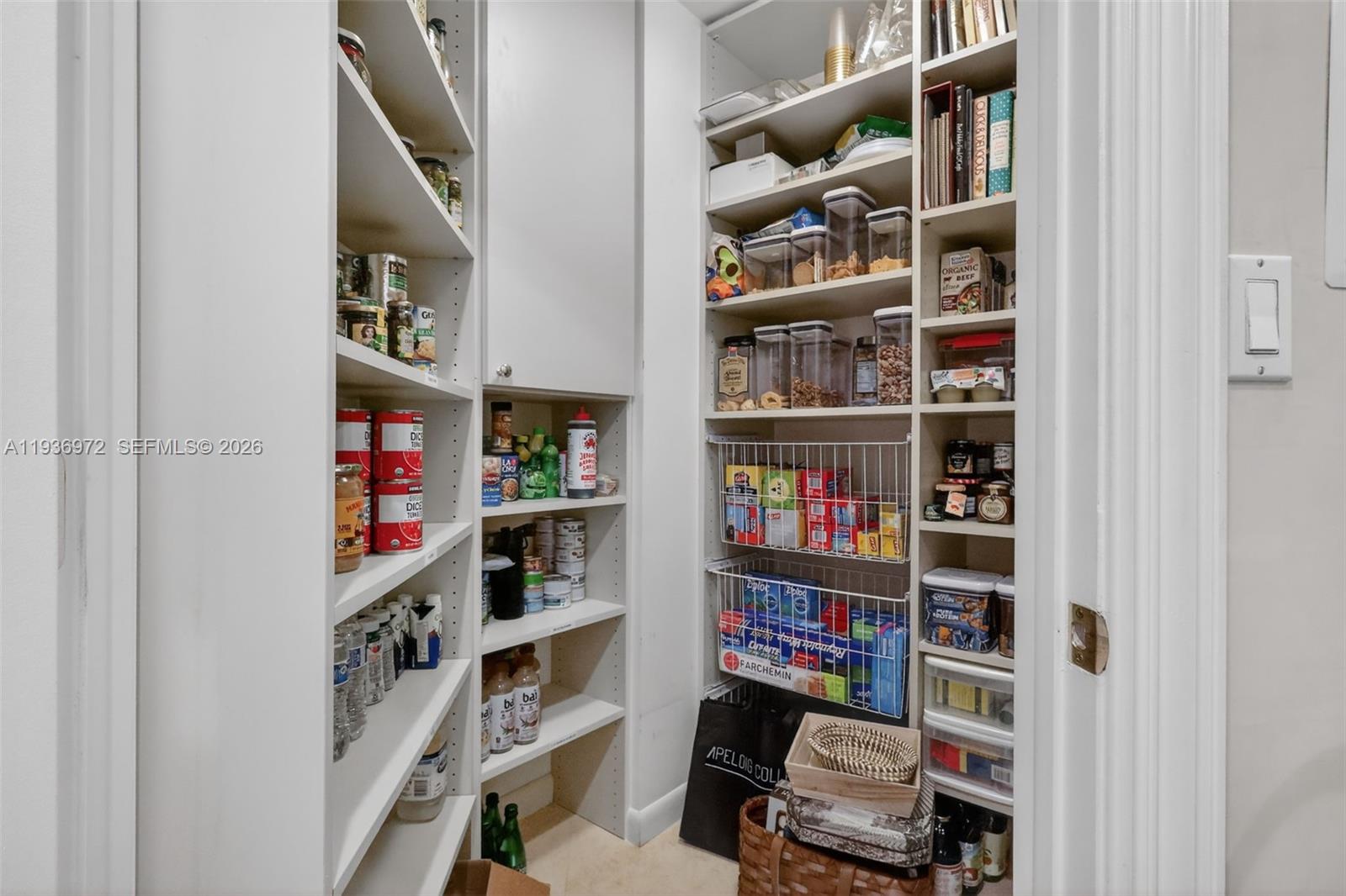 2600 Island Blvd #3006 Aventura, FL 33160