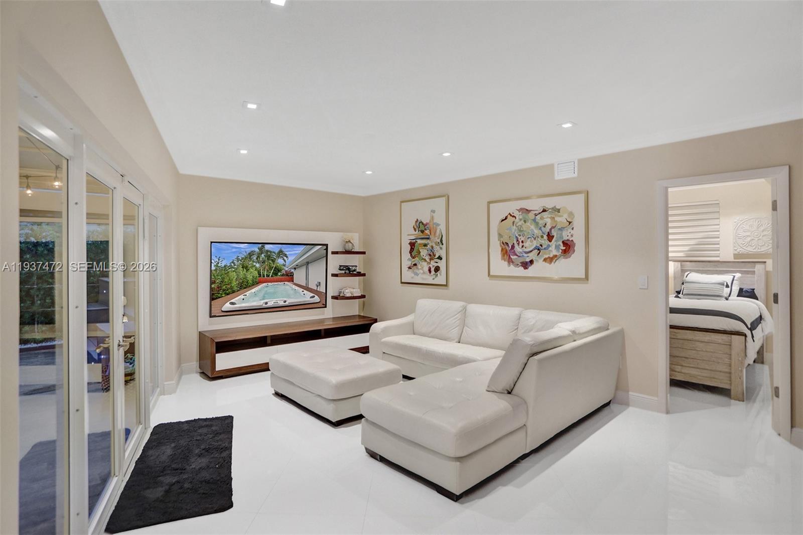 8843 Hawthorne Ave Surfside, FL 33154