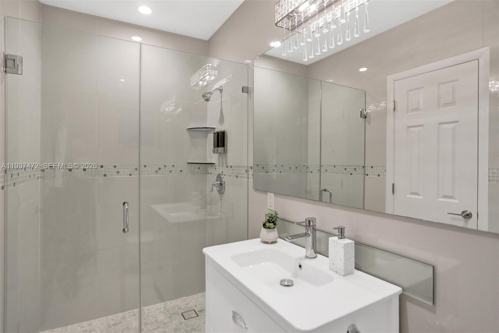 8843 Hawthorne Ave Surfside, FL 33154