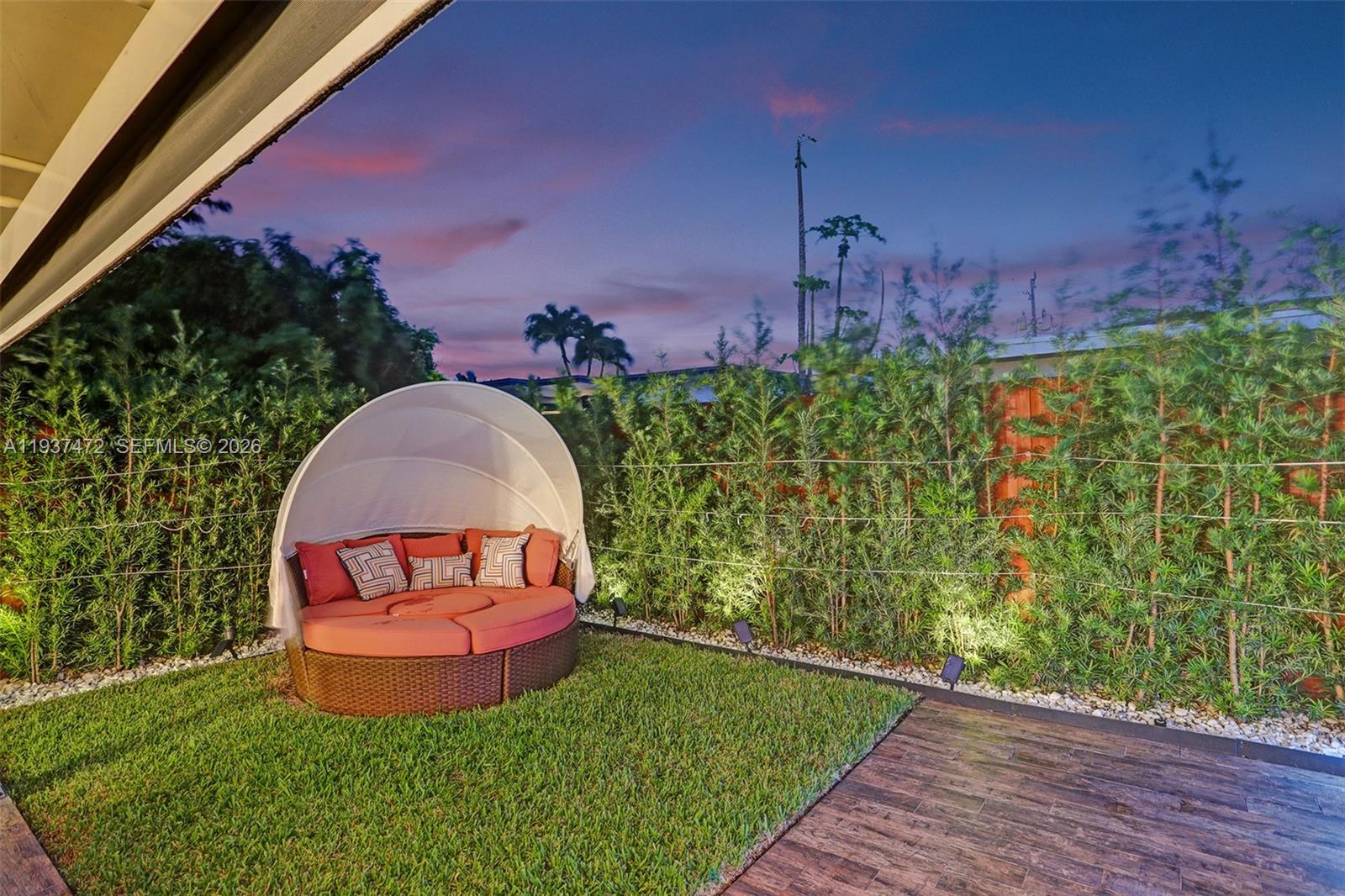 8843 Hawthorne Ave Surfside, FL 33154