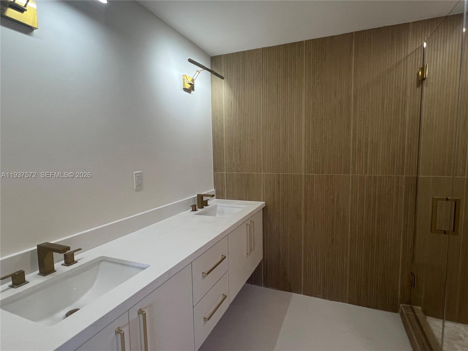 Undisclosed Address Miami, FL 33125