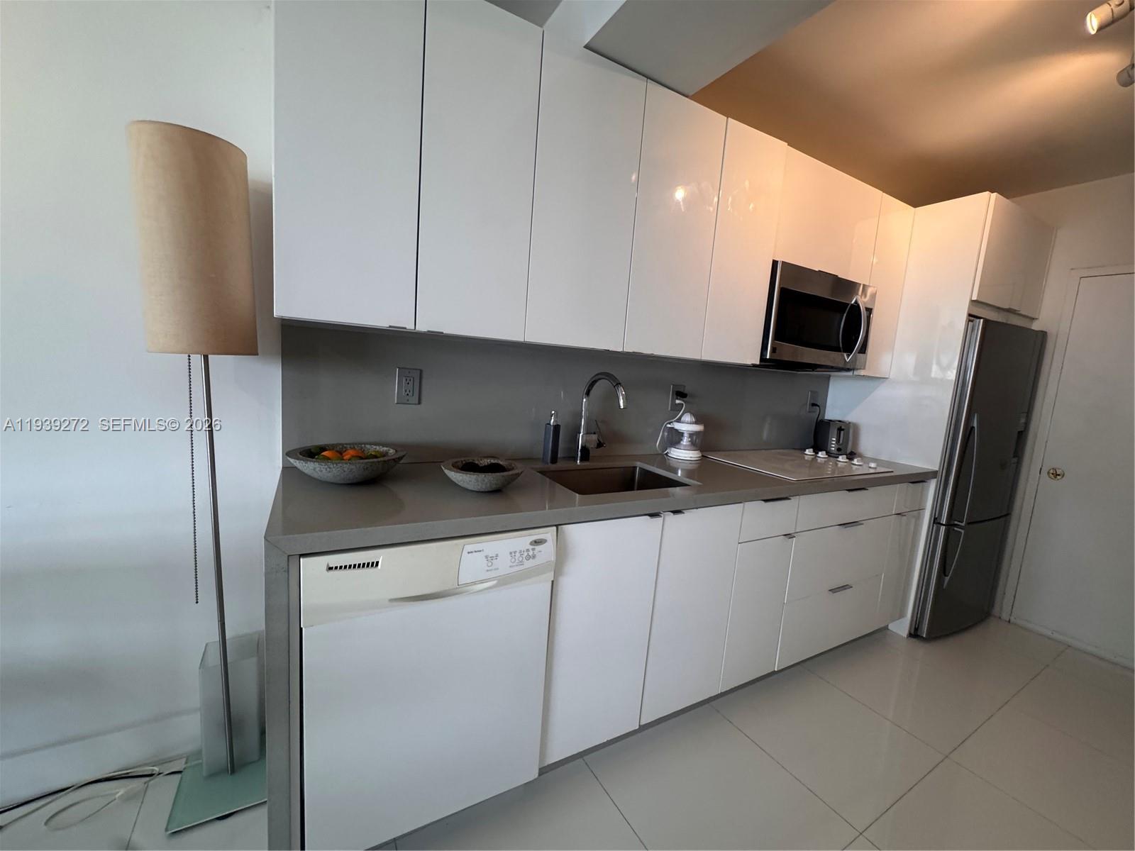 image The Decoplage Condo4