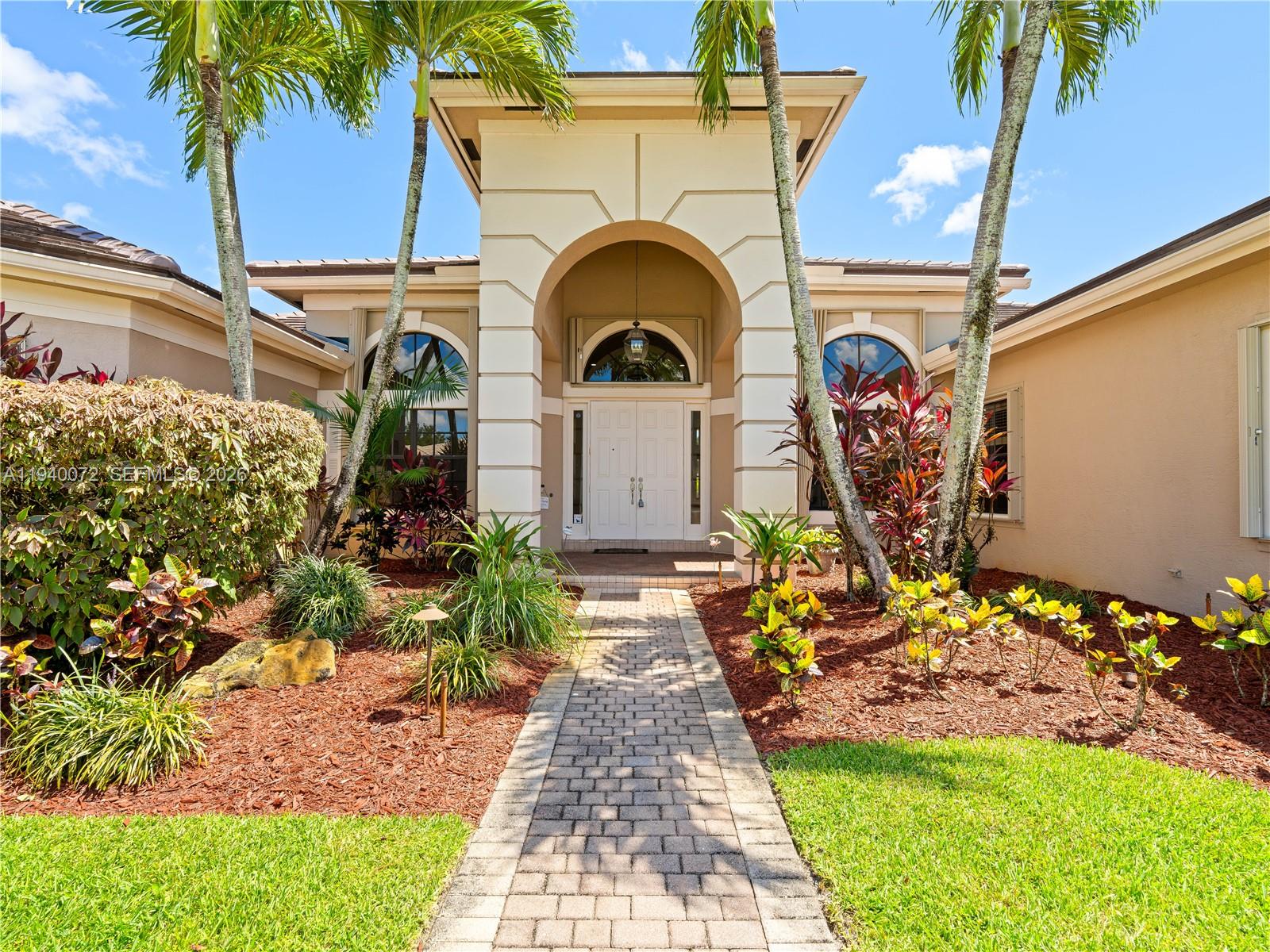 15016 SW 35th St Davie, FL 33331