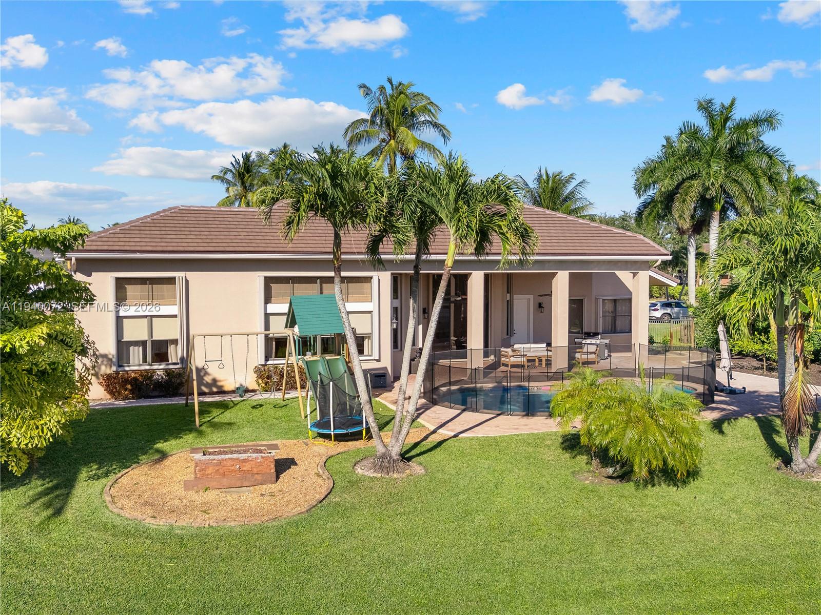 15016 SW 35th St Davie, FL 33331