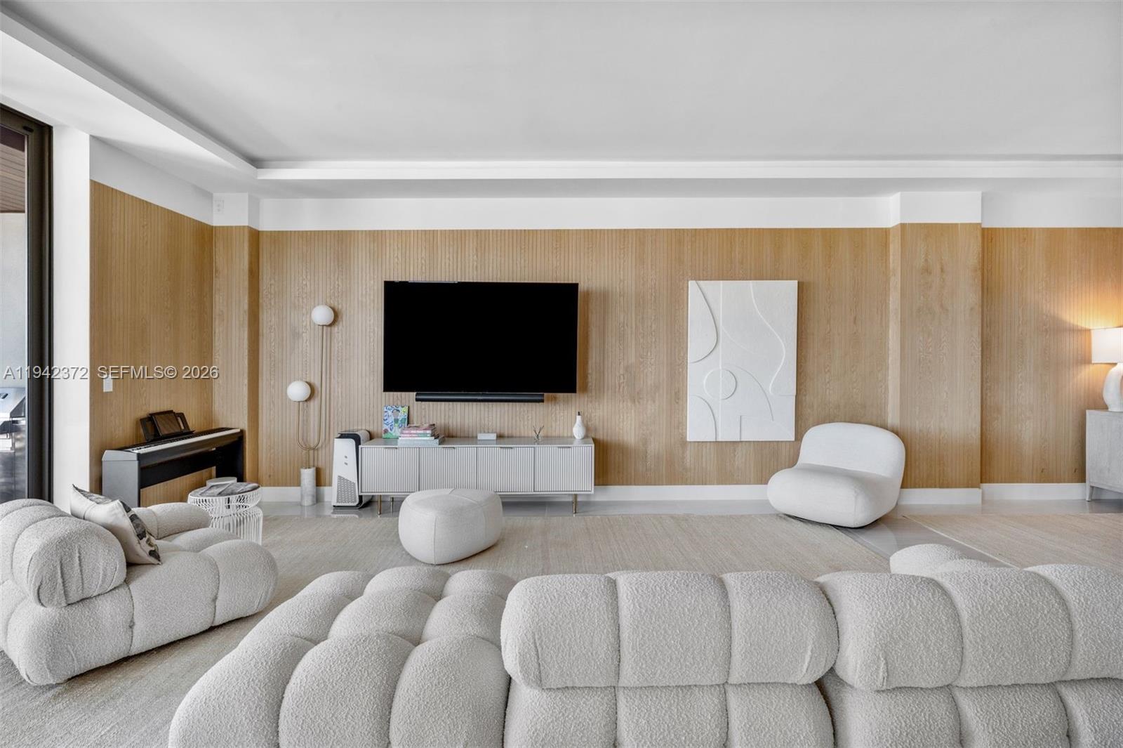 515 Valencia Ave #1103 Coral Gables, FL 33134