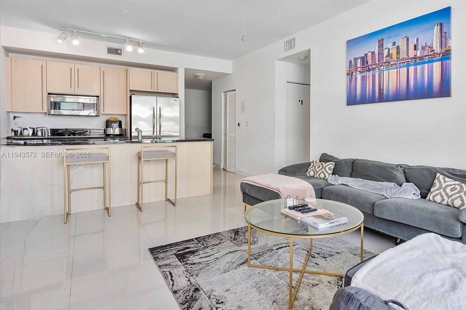 image The Axis On Brickell Cond5