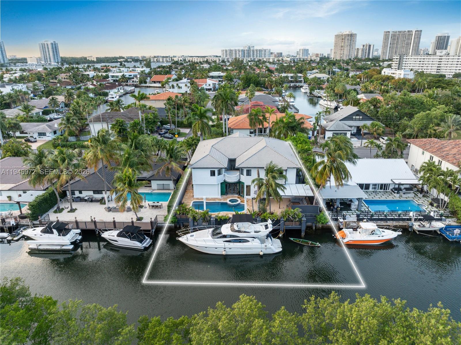 3400 NE 164th St Eastern Shores, FL 33160