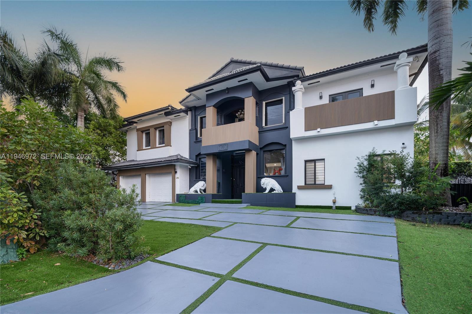 3400 NE 164th St Eastern Shores, FL 33160