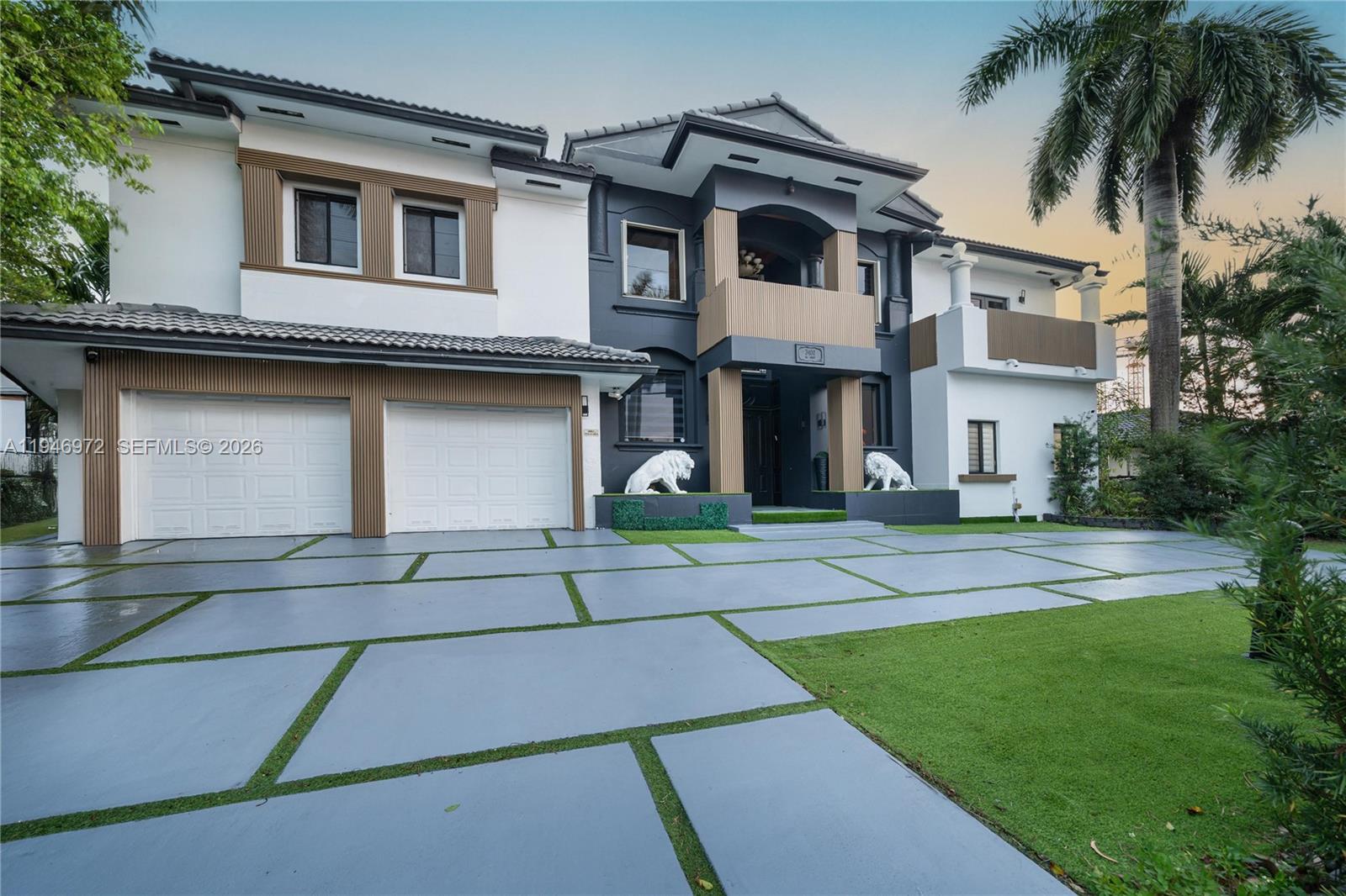 3400 NE 164th St Eastern Shores, FL 33160