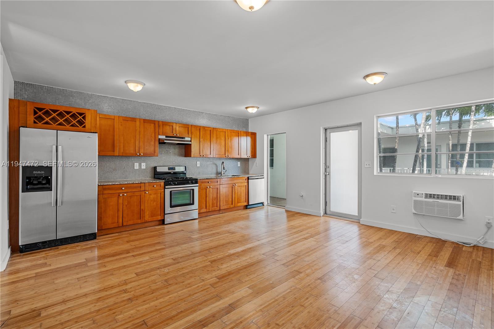 7950 Tatum Waterway Dr #N19