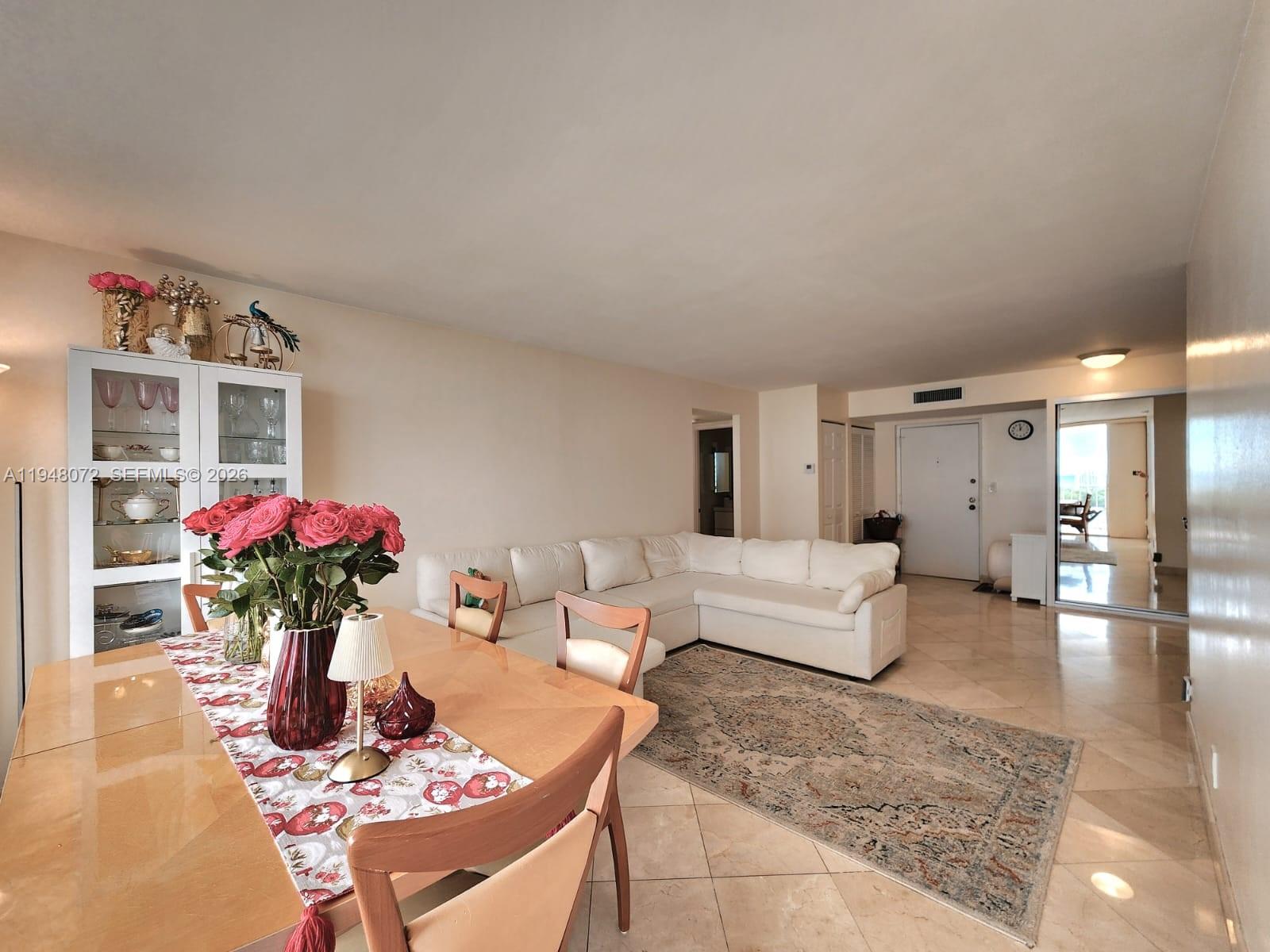 image Winston Towers 70010