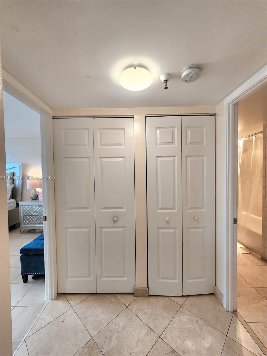 image Winston Towers 70021