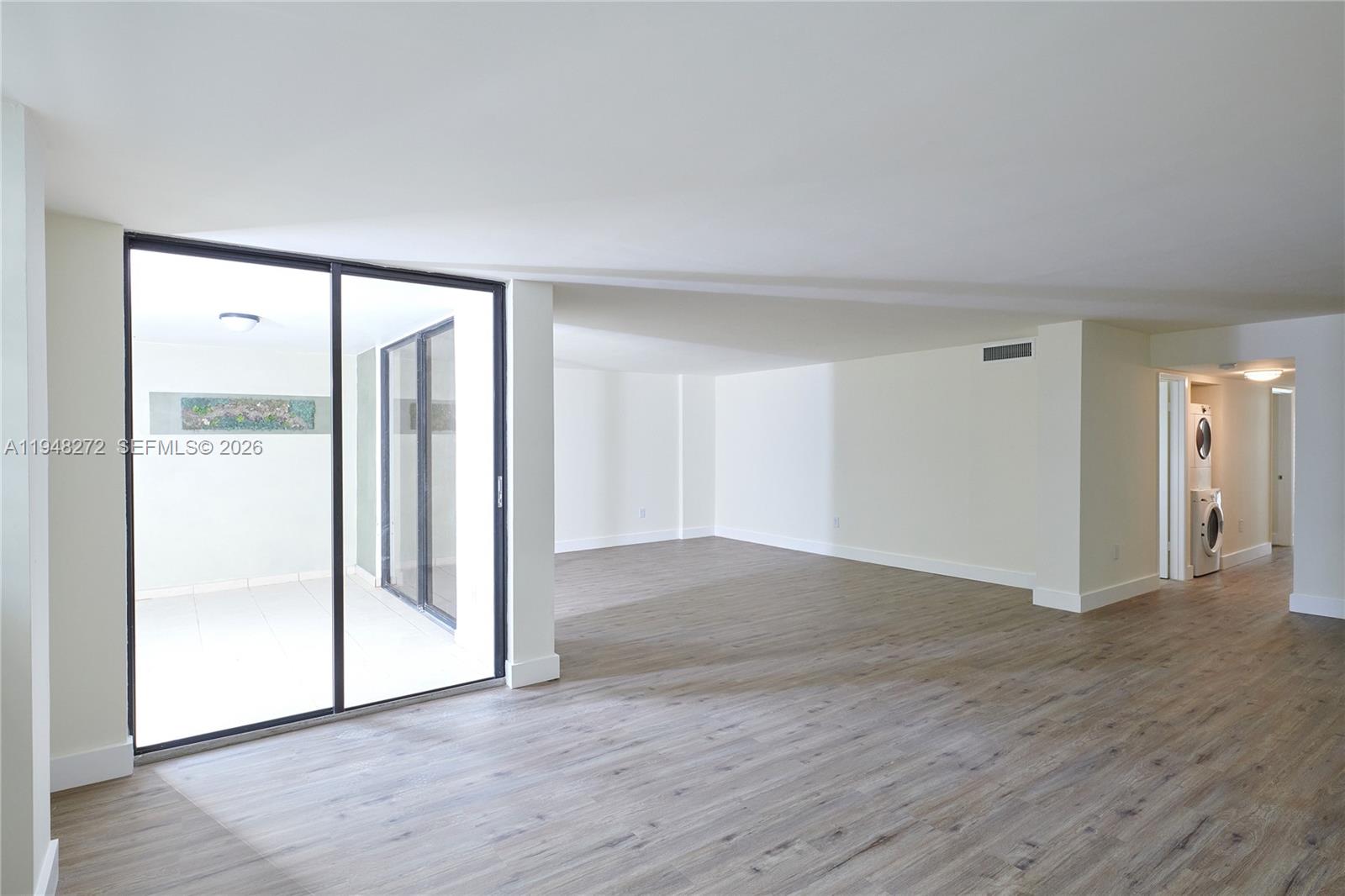 5845 Collins Ave #304 Miami Beach, FL 33140