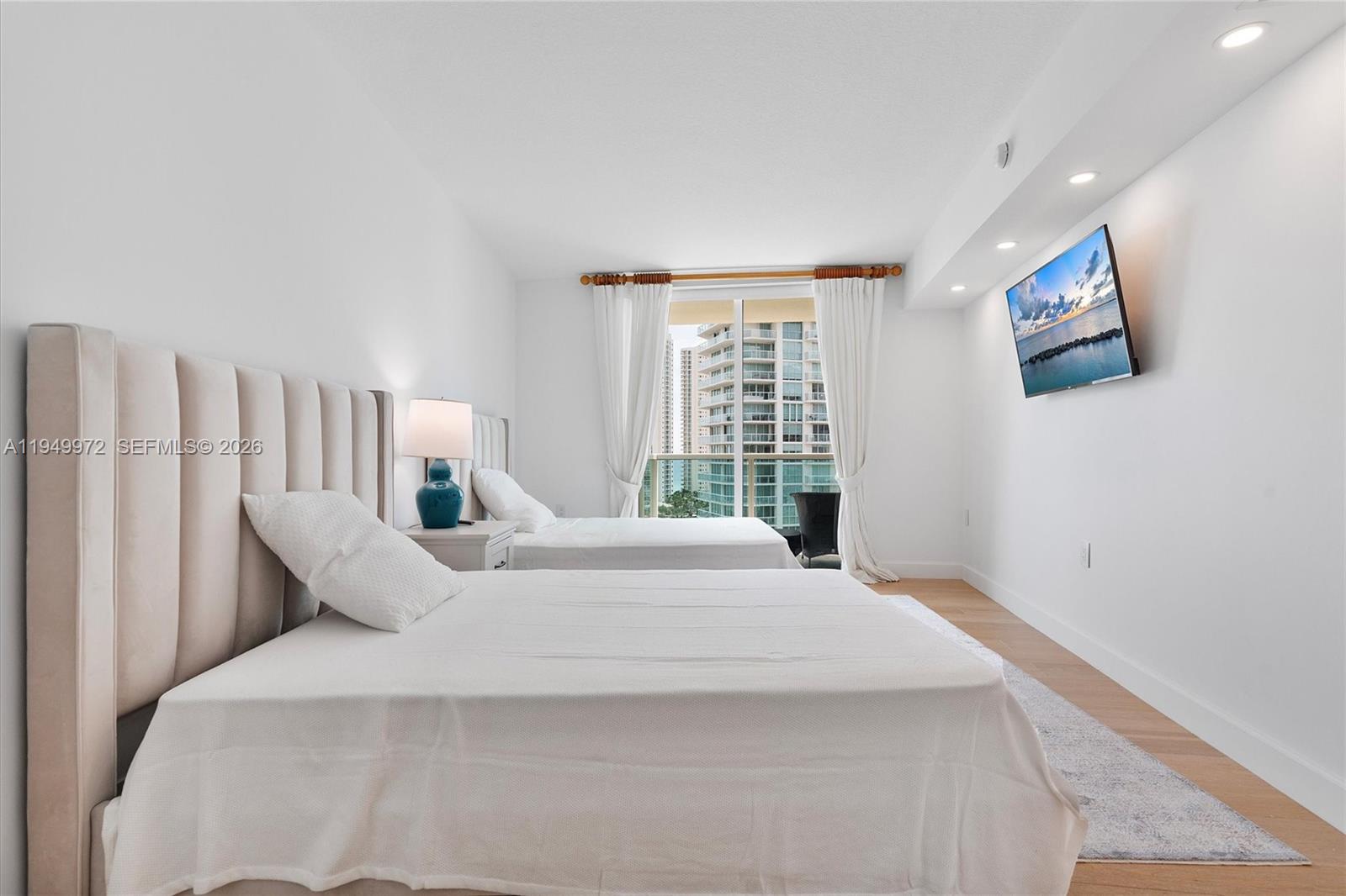 image St Tropez Sunny Isles33