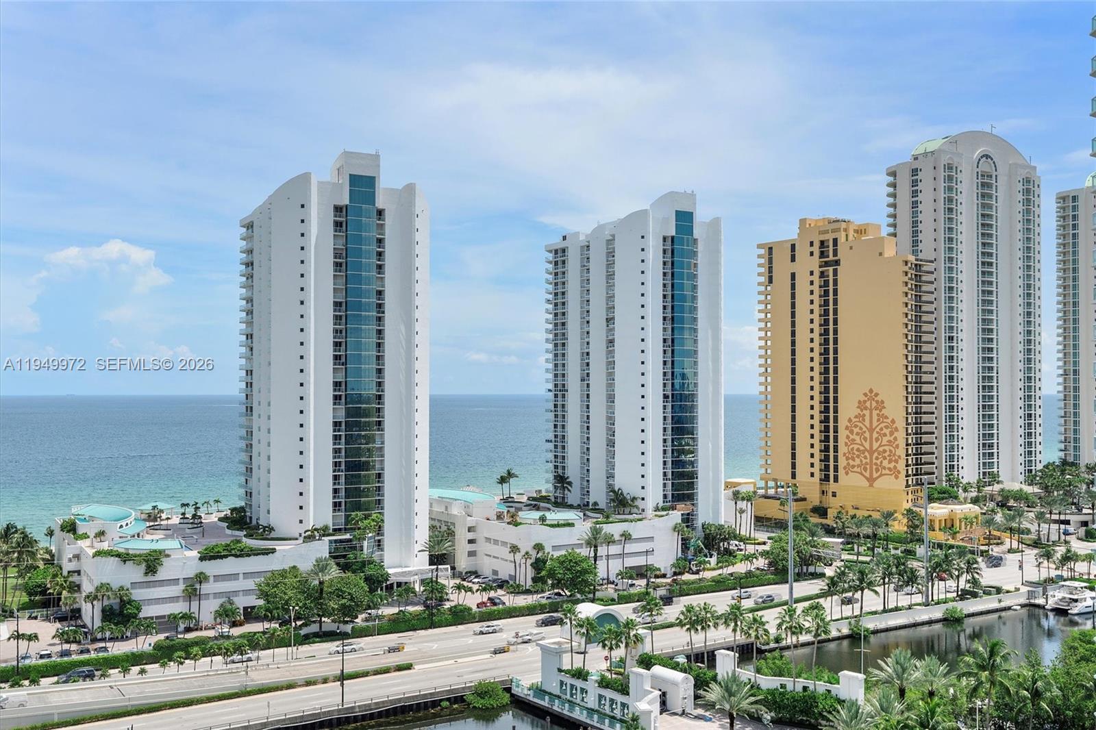 image St Tropez Sunny Isles40