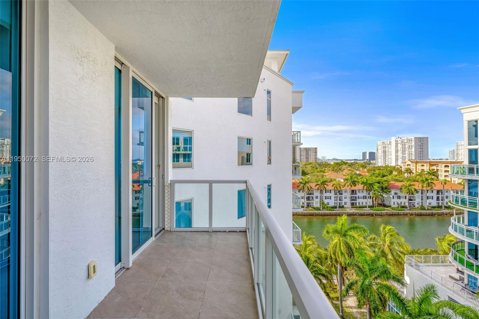 image 3030 Aventura Condo18