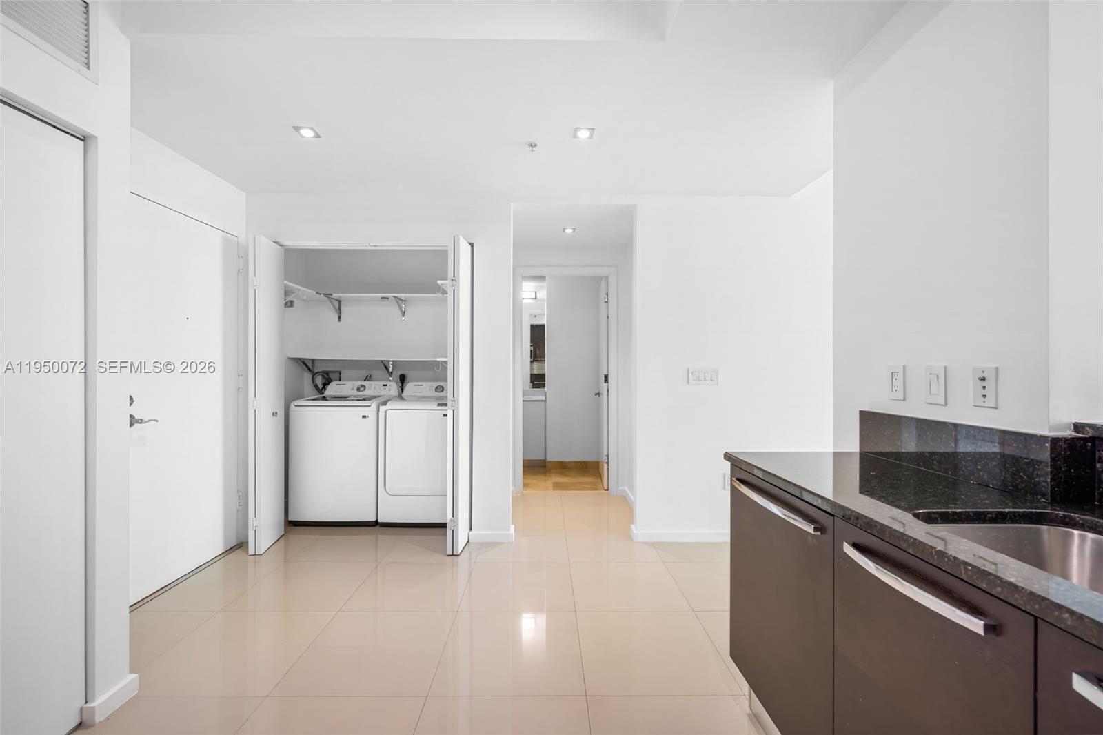 image 3030 Aventura Condo19