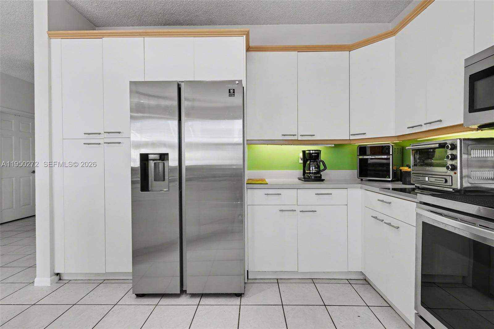 15842 NW 10th St Pembroke Pines, FL 33028