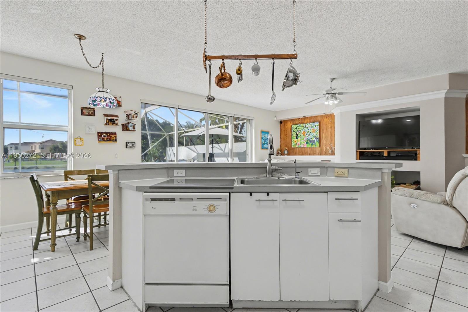 15842 NW 10th St Pembroke Pines, FL 33028