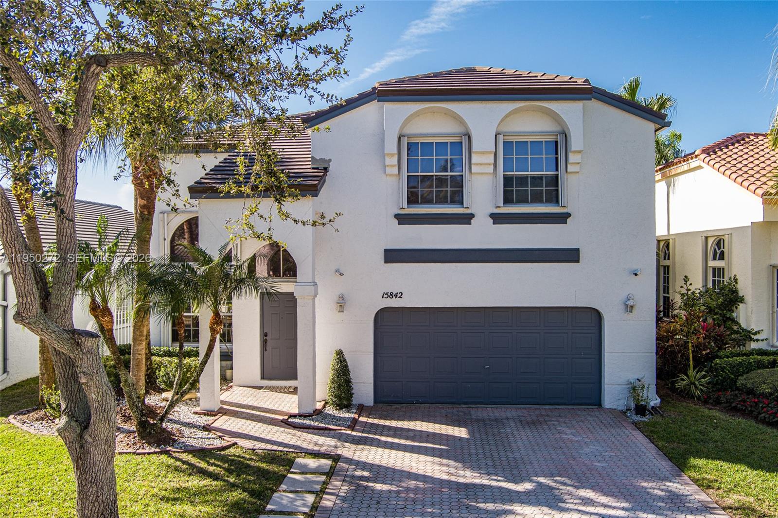 15842 NW 10th St Pembroke Pines, FL 33028