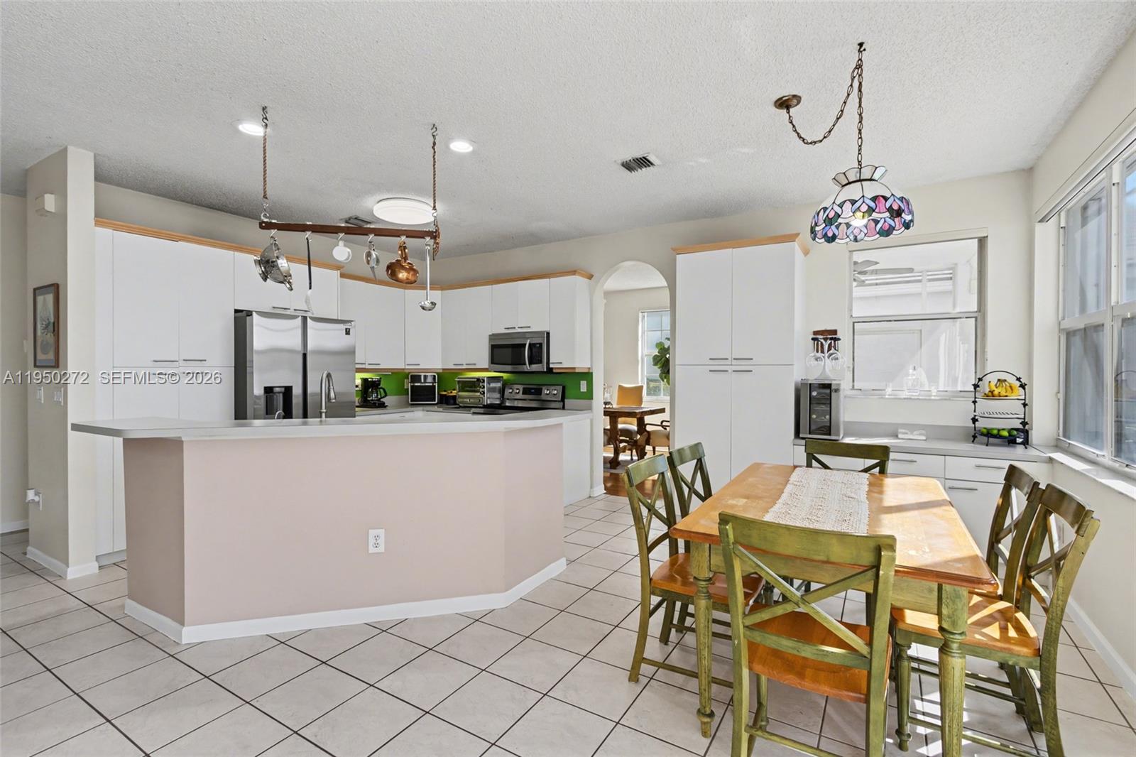 15842 NW 10th St Pembroke Pines, FL 33028