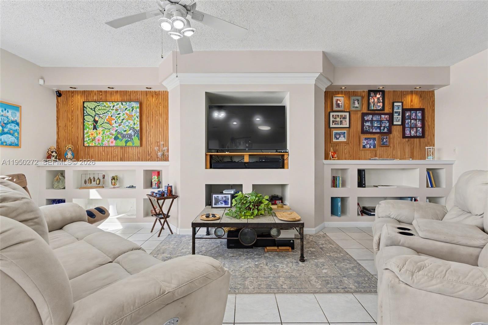 15842 NW 10th St Pembroke Pines, FL 33028