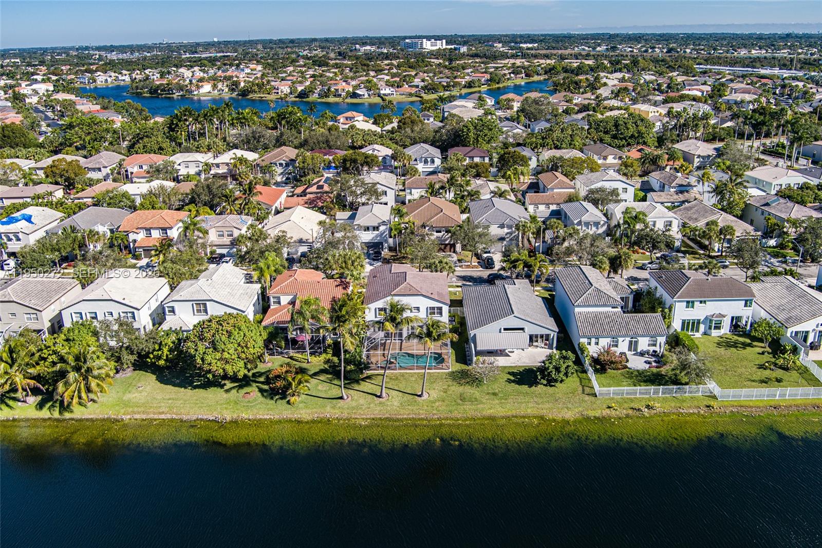 15842 NW 10th St Pembroke Pines, FL 33028