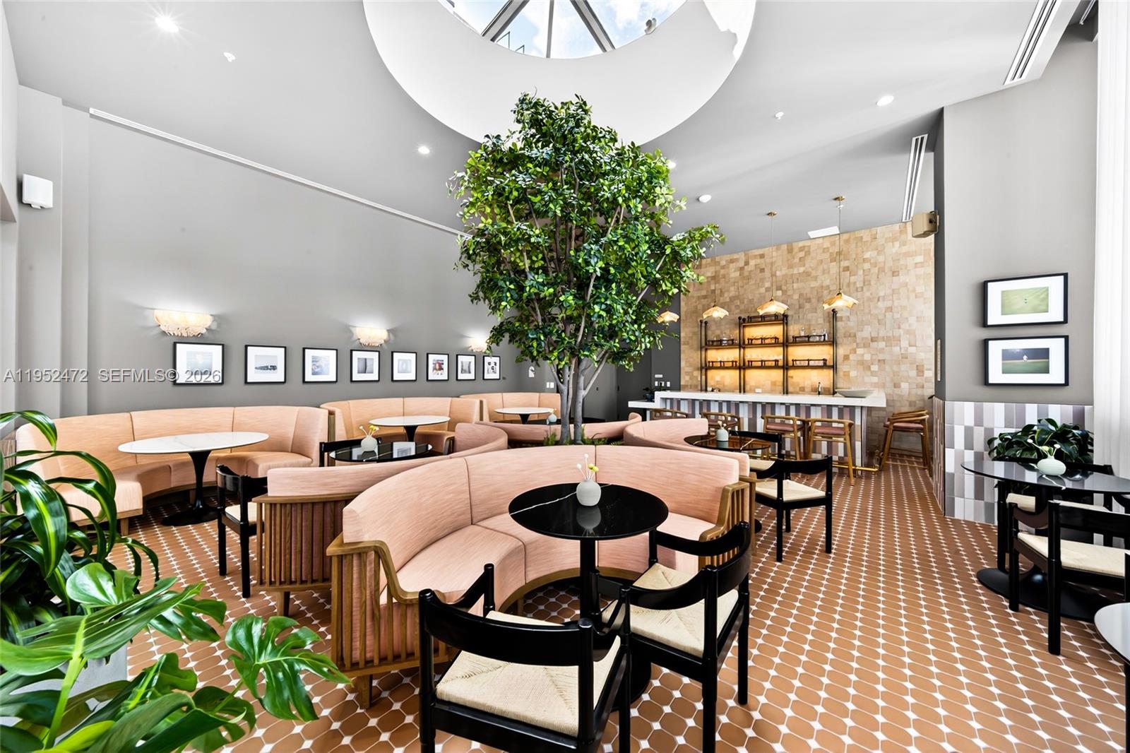 image The Crosby Miami Worldcenter9