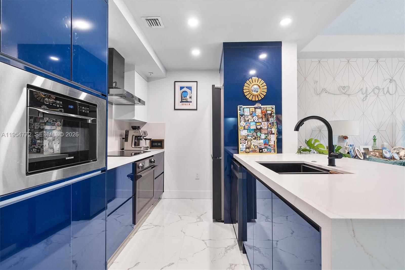 image 1800 Biscayne Plaza15