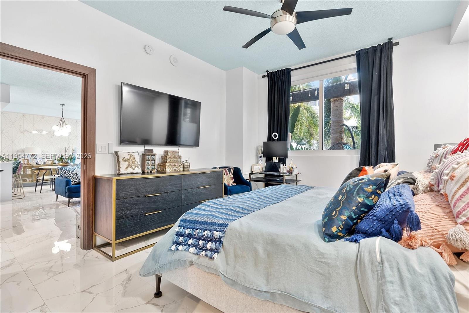 image 1800 Biscayne Plaza21