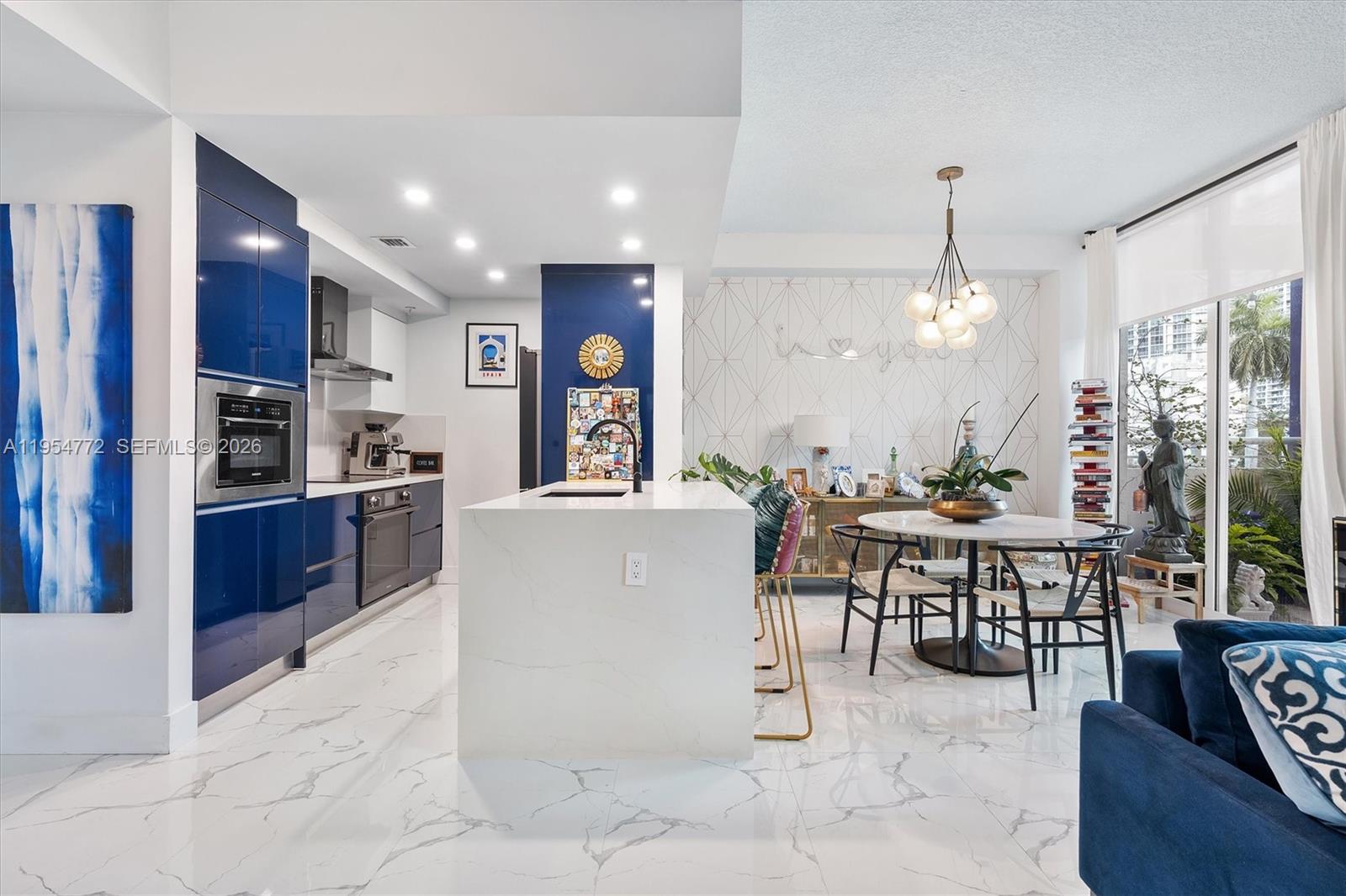 image 1800 Biscayne Plaza8