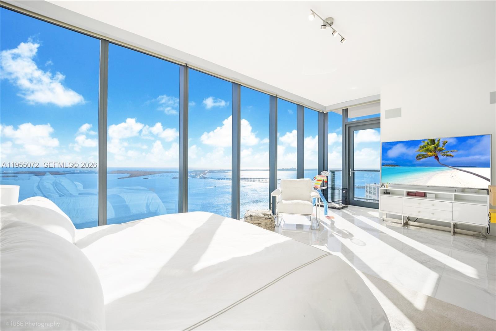 1451 Brickell Ave #3902 Miami, FL 33131